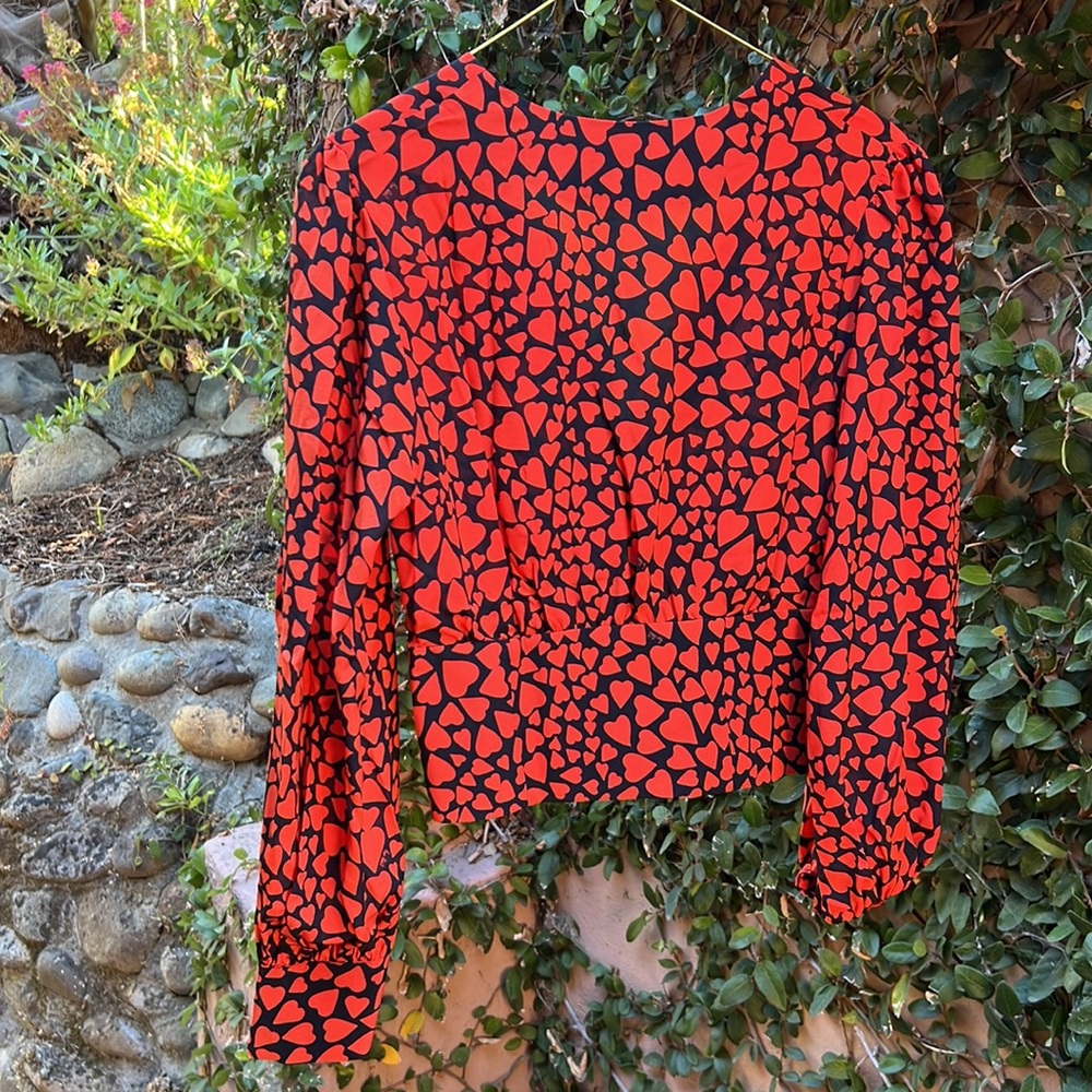 Realisation par red silk heart blouse - their first collection, size small - Picture 4 of 8